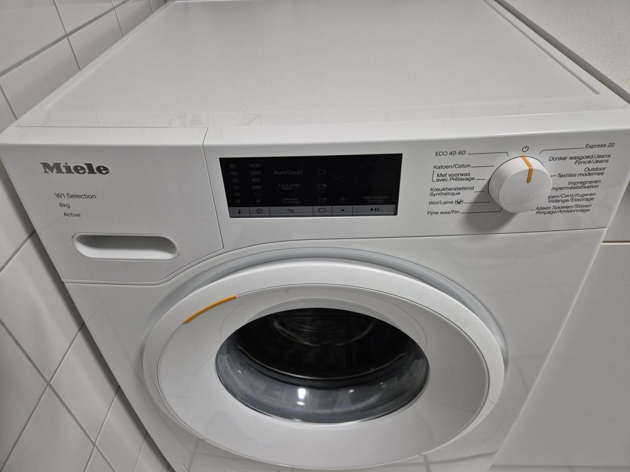 Miele wasmachine: praktisch nieuw met fabrieksgarantie