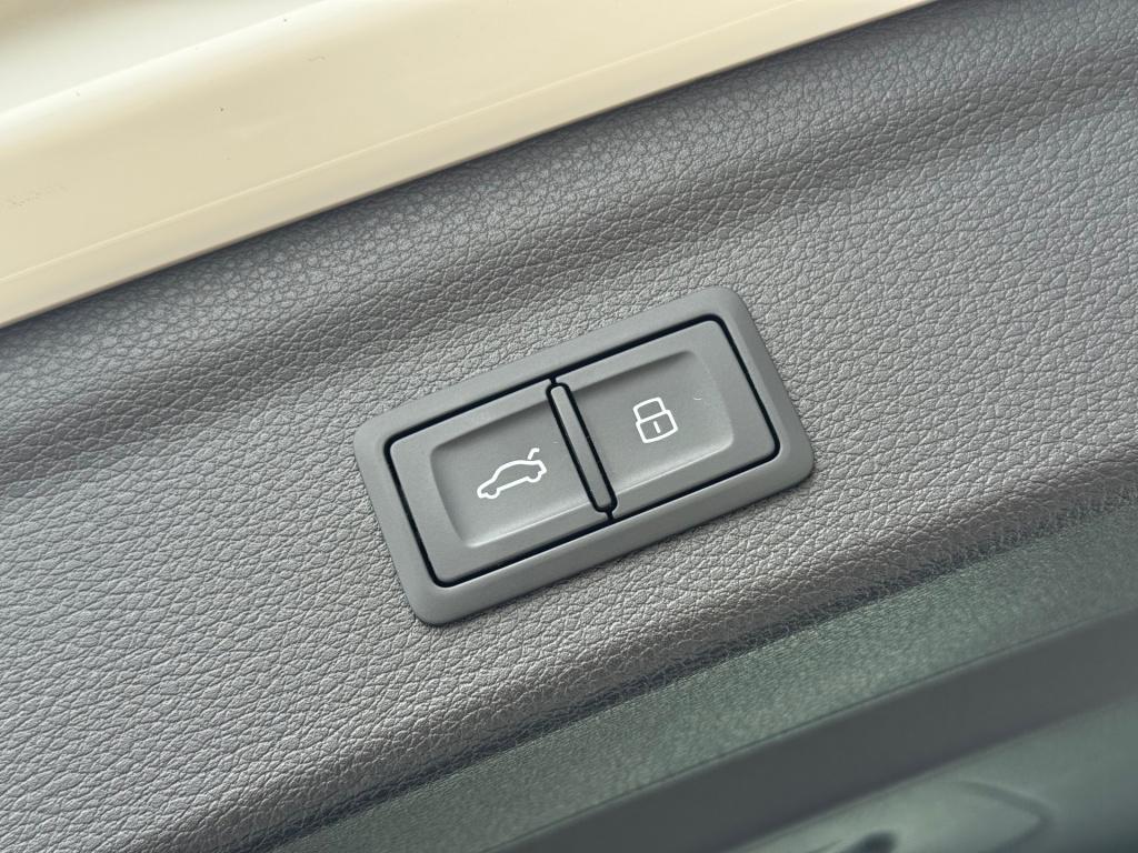 Audi Q3 35 tfsi advanced * matrix led * keyless * stoelverwarming * virtual