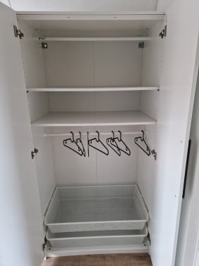 Kledingkast wit