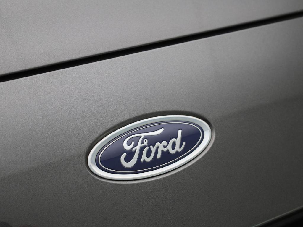 Ford Focus wagon 1.0 ecoboost hybrid st line x business winter pack - clima