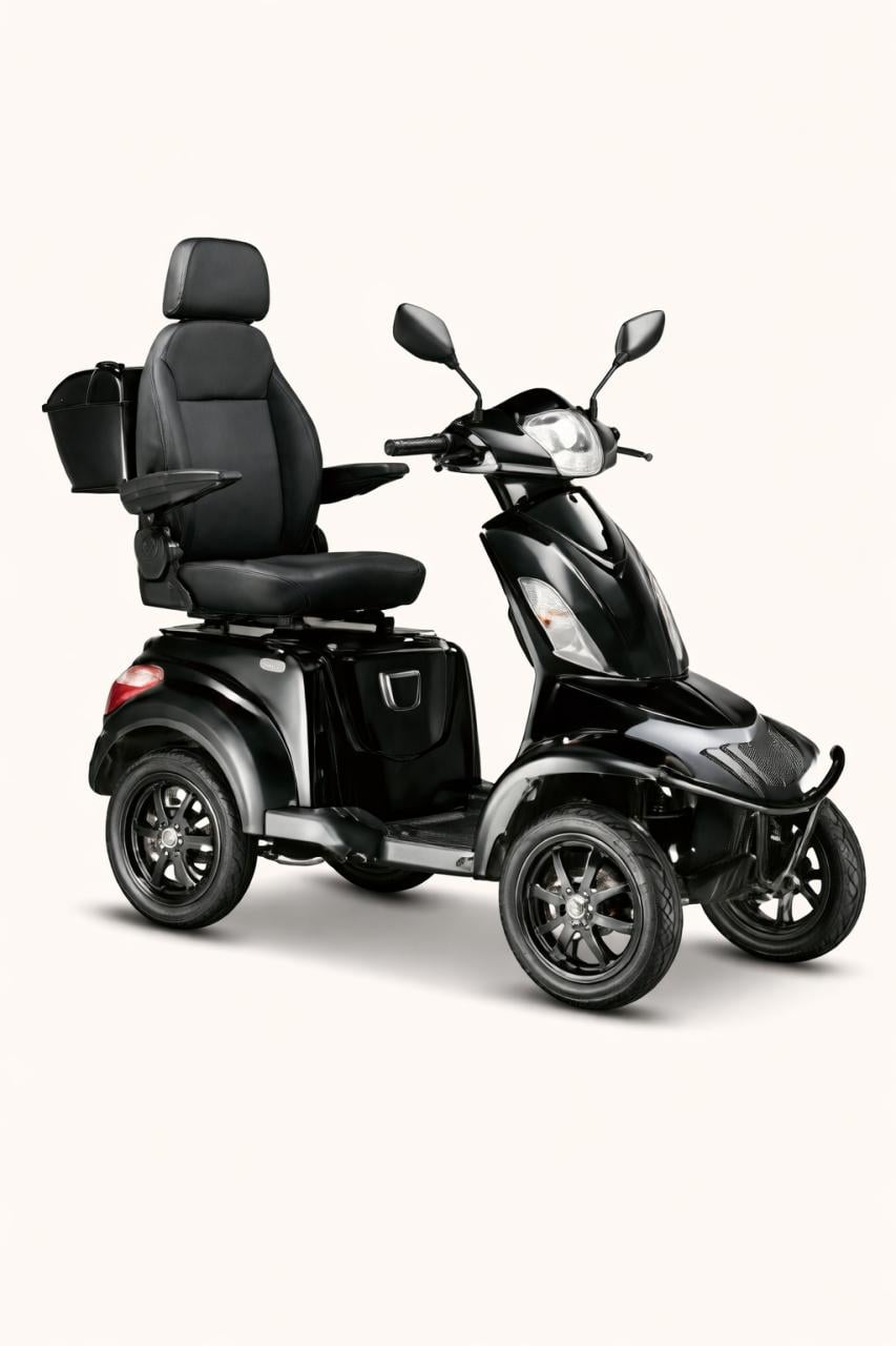 IVA E1000 Scootmobiel € 2.099,- voor € 1899,- Topkoffer +Windscherm GRATIS