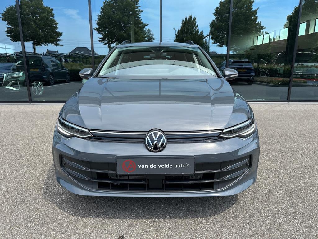 Volkswagen Golf variant 1.5 etsi dsg life | trekhaak | navi | adap. cruise 