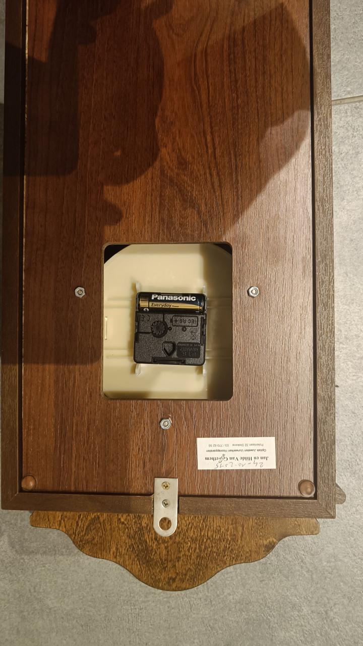 Eiken wandklok op batterijen