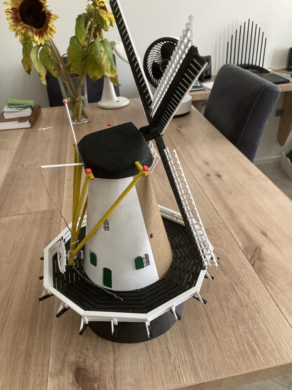 Model oranje molen
