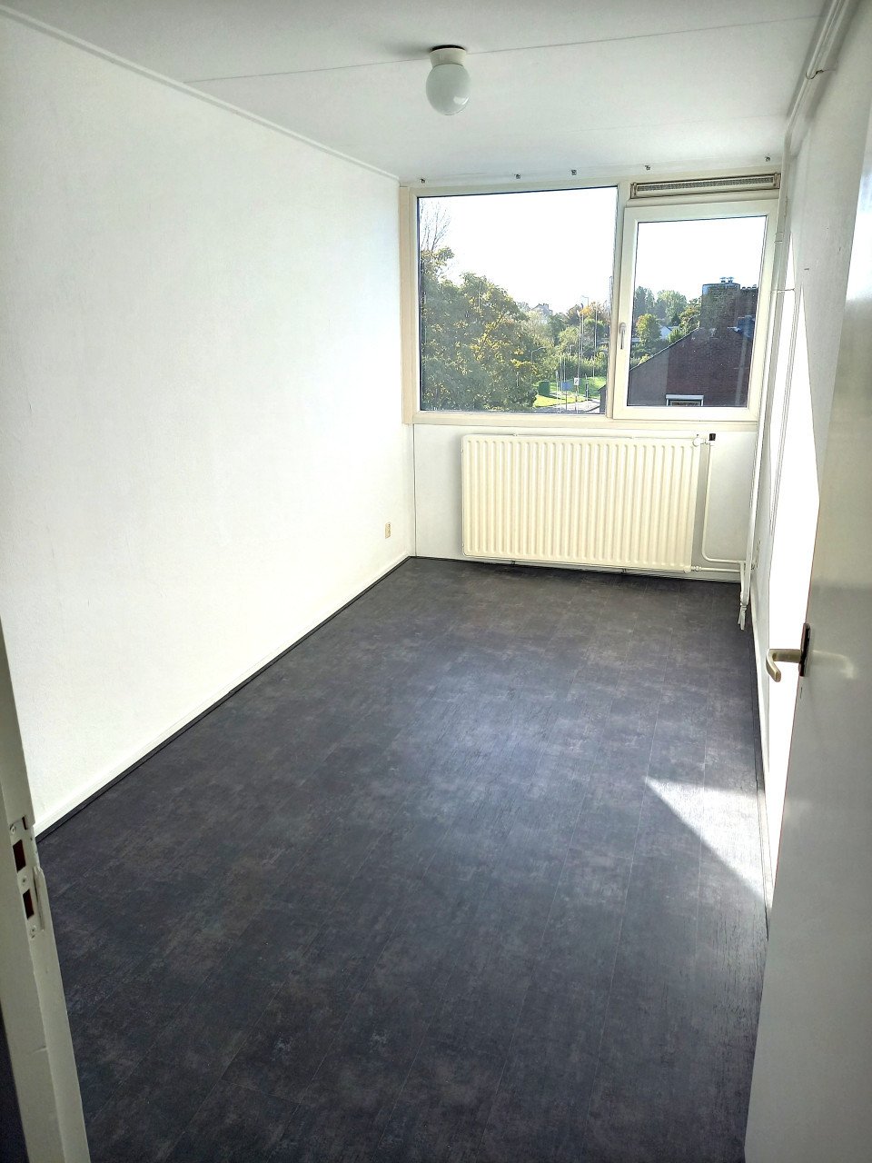 Per 01-07-2025 te koop in Vlissingen Pauwenburg 5 kamer appartement