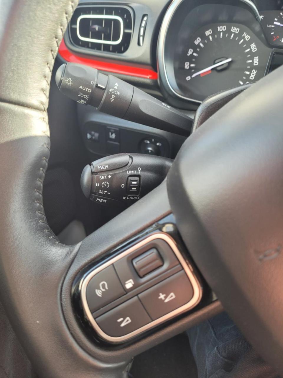 Citroen C3 1.2 puretech s&s shine automaat