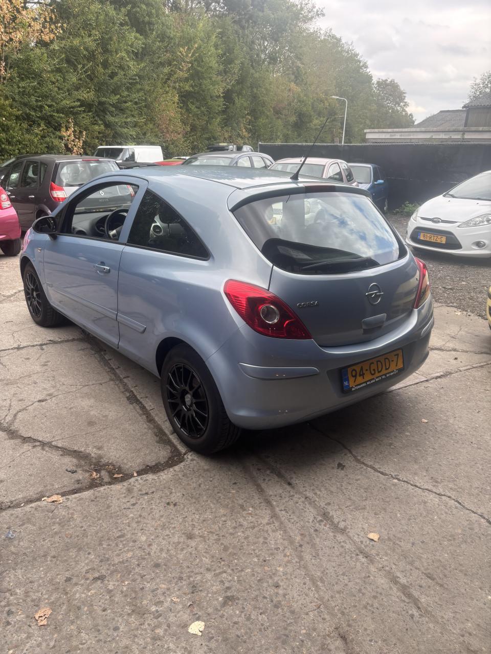 Opel corsa jaar apk