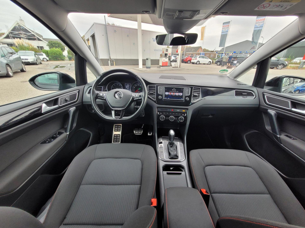 Volkswagen Golf Sportsvan 1.2 tsi highline business bluemotion automaat sou