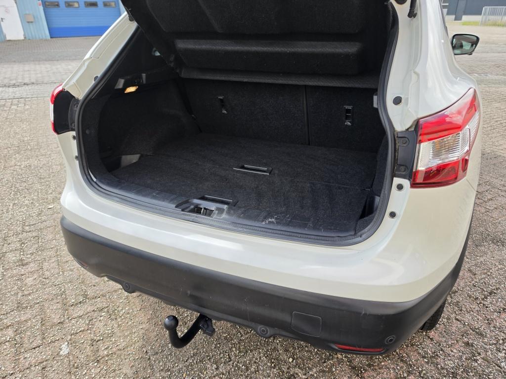 Nissan Qashqai 1.2 tekna | airco | navi | cruise | side-bars