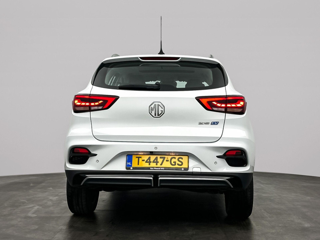MG Zs-ev standard range luxury 50 kwh | wltp 320km | panorama/schuif-kantel