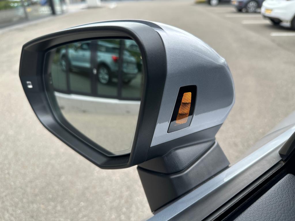 Audi Q2 35 tfsi 150pk s-tronic advanced | elek. achterklep | dode hoek | 4-
