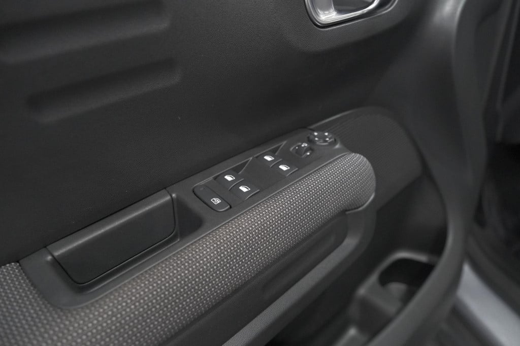 Citroen C3 Aircross puretech 130 eat6 max | parkeersensoren | stoelverwarmi
