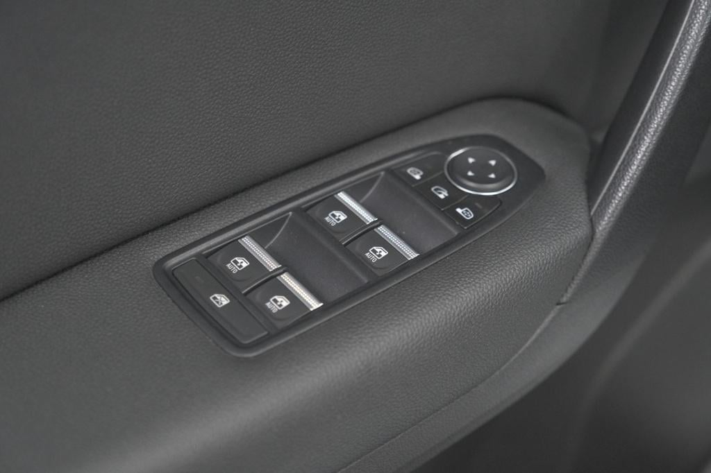 Renault Captur 1.6 e-tech full hybrid 145 techno | trekhaak | camera | navi