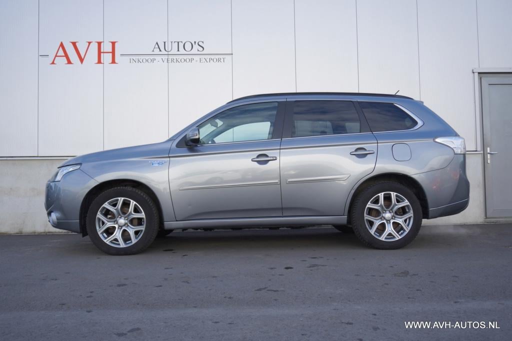 Mitsubishi Outlander 2.0 phev instyle