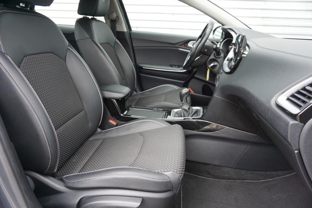 Kia Xceed 1.0 t-gdi dynamicline climate / navi / camera / cruise / lane ass