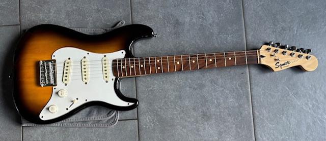 Als Nieuw is deze Squier gitaar.