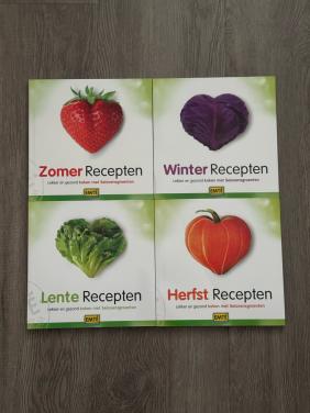 Set van 4 receptenboeken Emté - Alle Seizoenen - Nieuwstaat