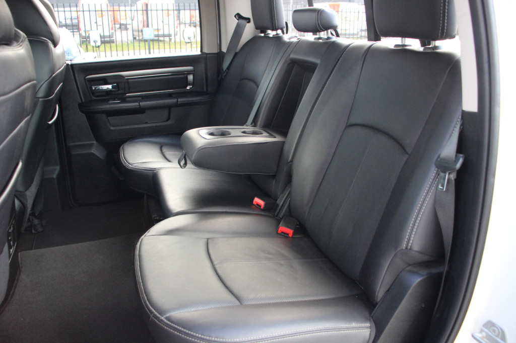 Dodge Ram 1500 5.7 v8 quad cab 6'4 | orig nl