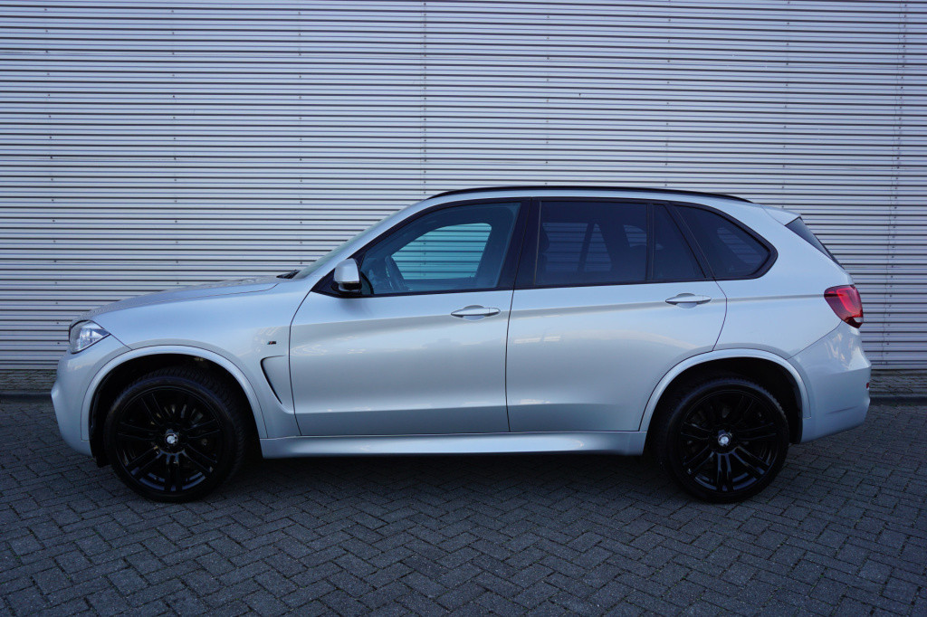 BMW X5 xdrive30d high executive m sport panorama / leder / hud / adap. crui