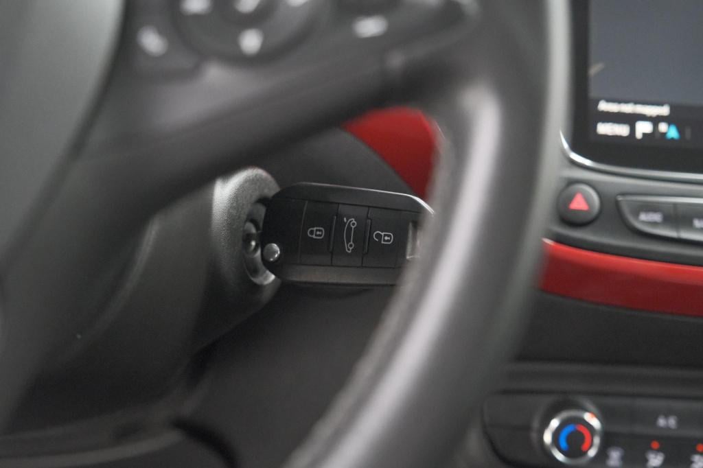 Opel Crossland X turbo 110 gs line | trekhaak | camera | apple carplay | na