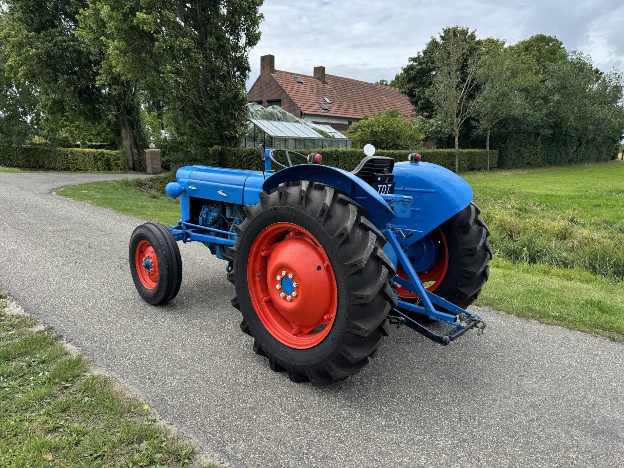 Ford super dexta