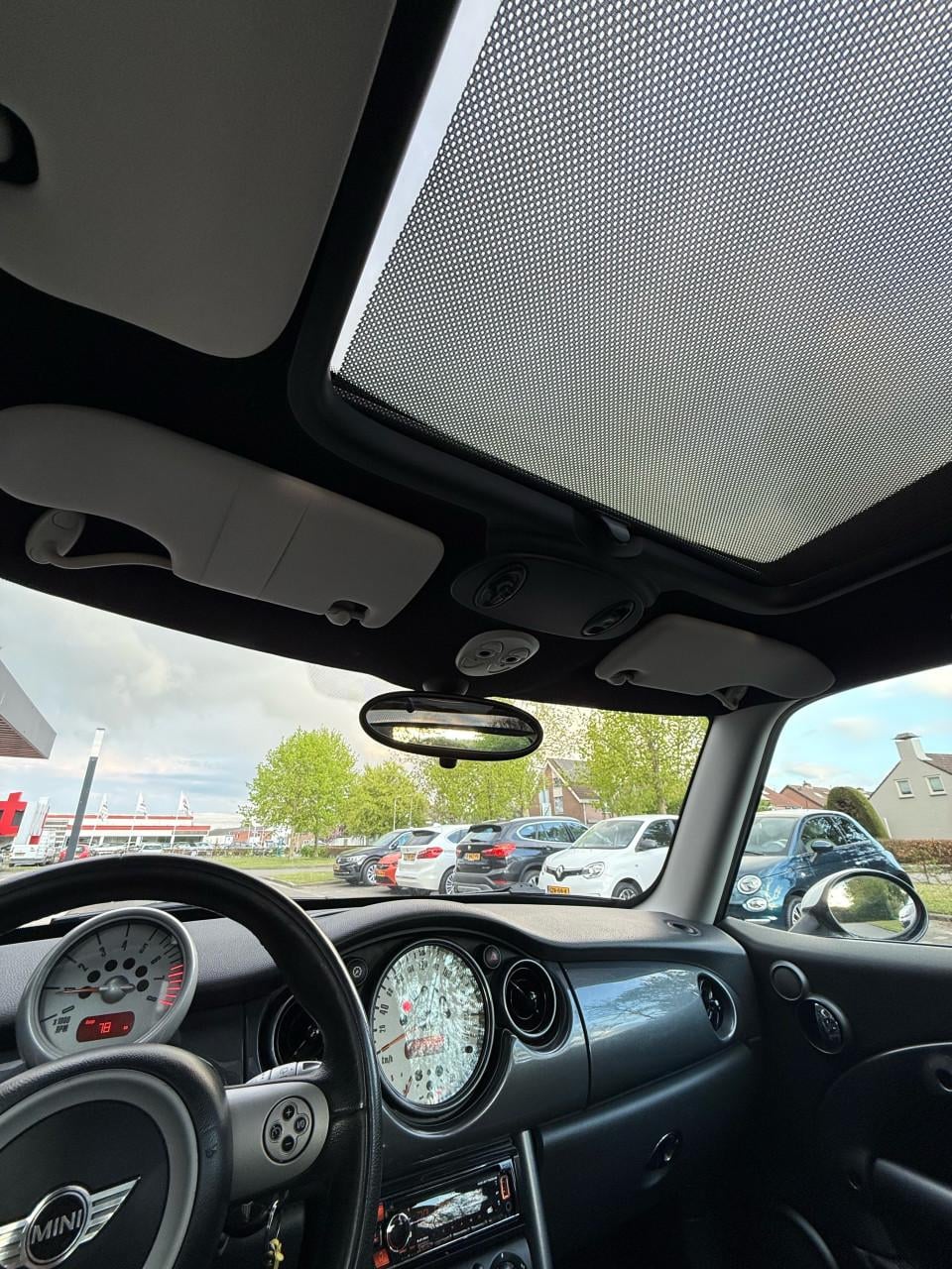 Mini cooper 1.6 PANO/CRUISE/NWAPK