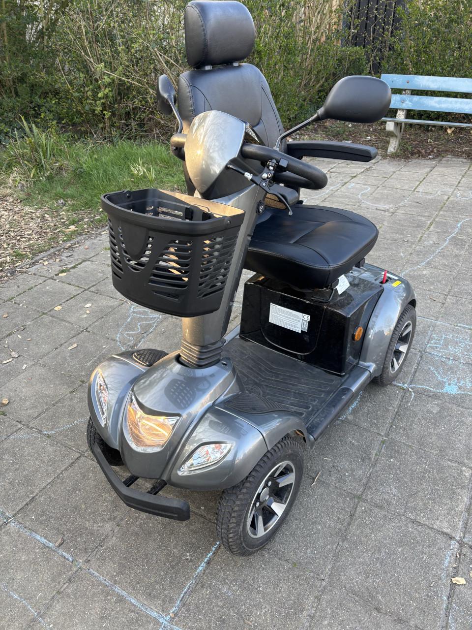 Vermeiren Carpo 4 scootmobiel 266km! Nieuwstaat grijs 4d