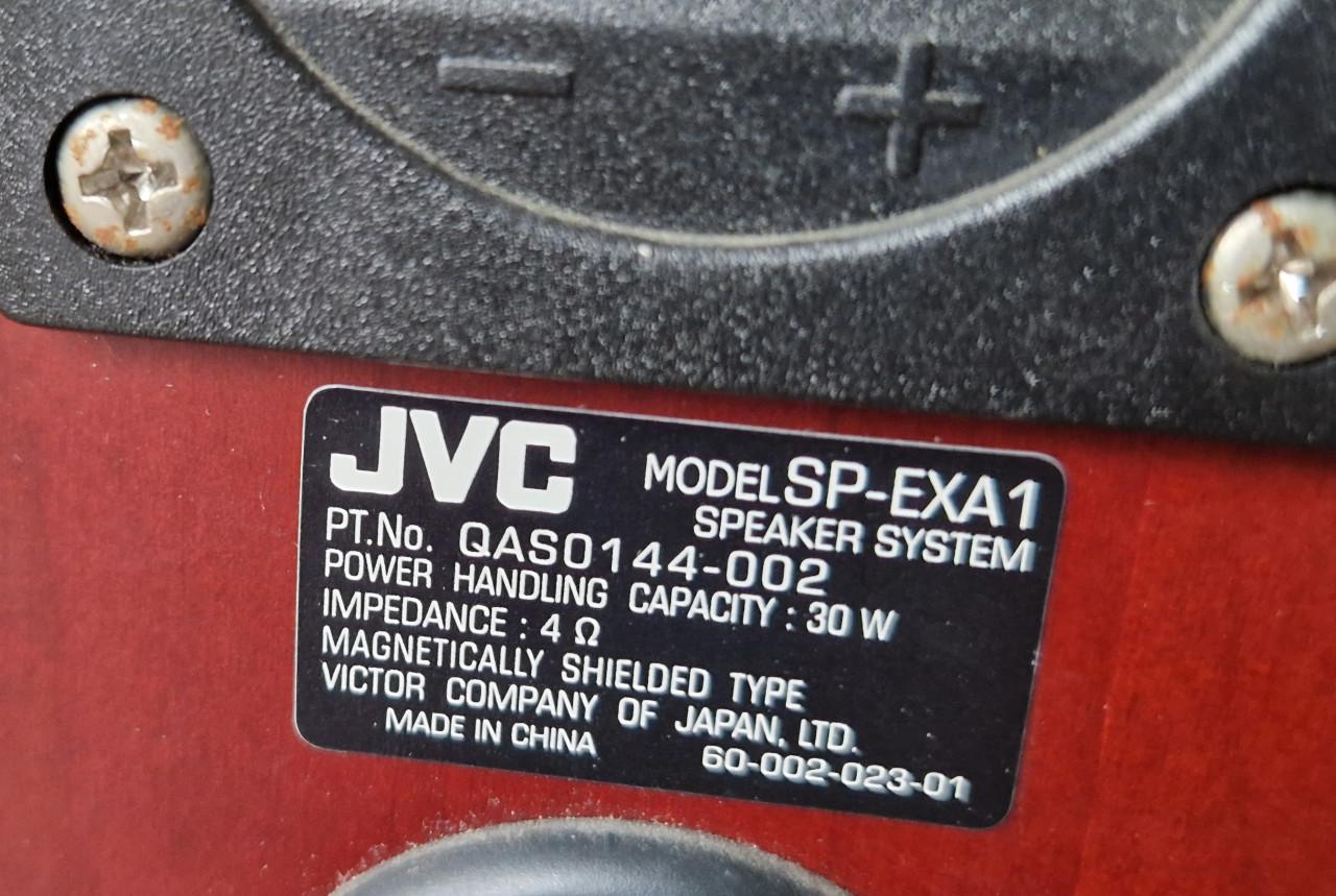 Kleine bookshelf JVC speakers met houten conus SP-EXA1