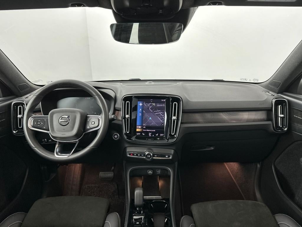 Volvo XC40 t4 211pk recharge ultimate dark | pano| adap.cruise| trekhaak| c