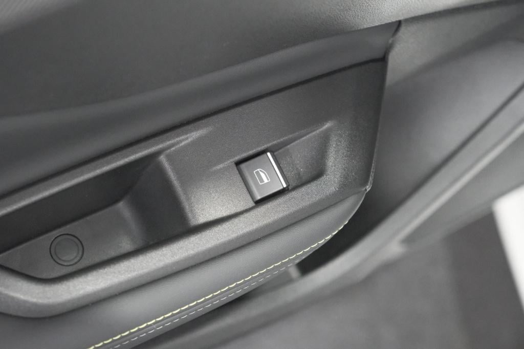 Peugeot 308 sw 1.6 hybrid 180 gt pack business | trekhaak | 360 camera | ad
