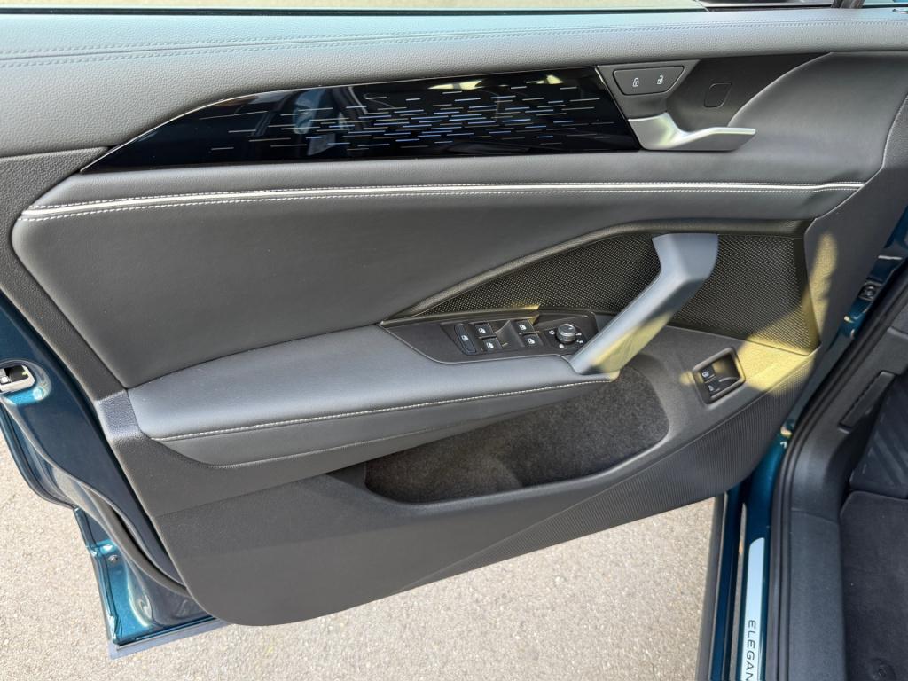 Volkswagen Tiguan 1.5 204pk ehybrid elegance | trekhaak | 360 camera | dode