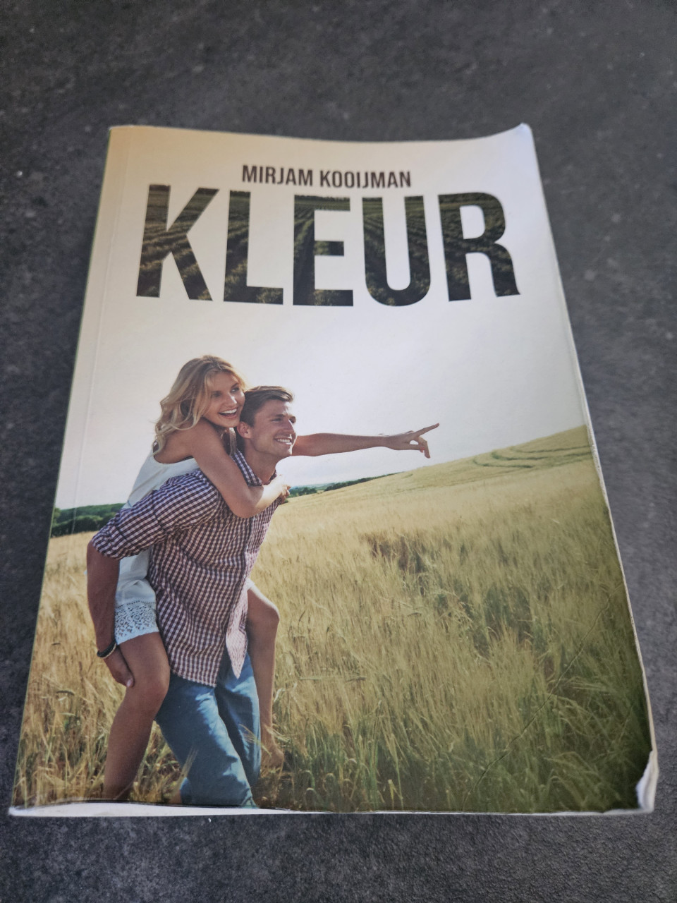 Thuis-Trouw-Kleur, Mirjam Kooijman