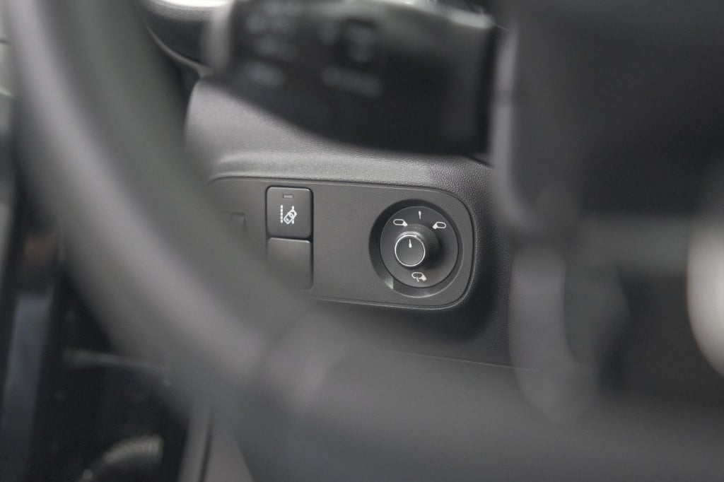 Citroen C3 puretech 110 eat6 shine | apple carplay | parkeersensoren | clim