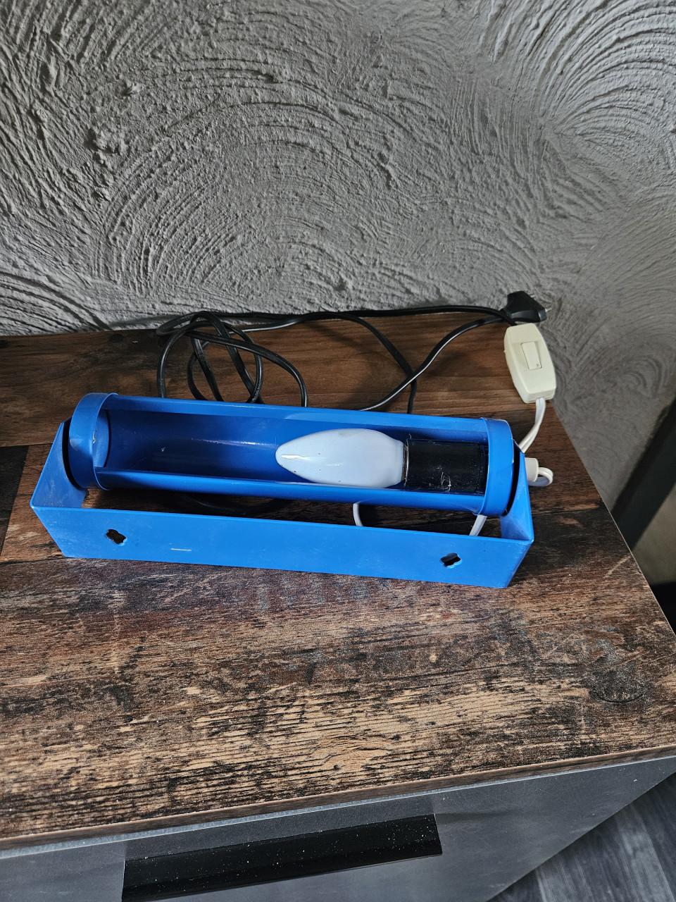 Vintage blauwe wandlamp/bedlampje met schakelaar