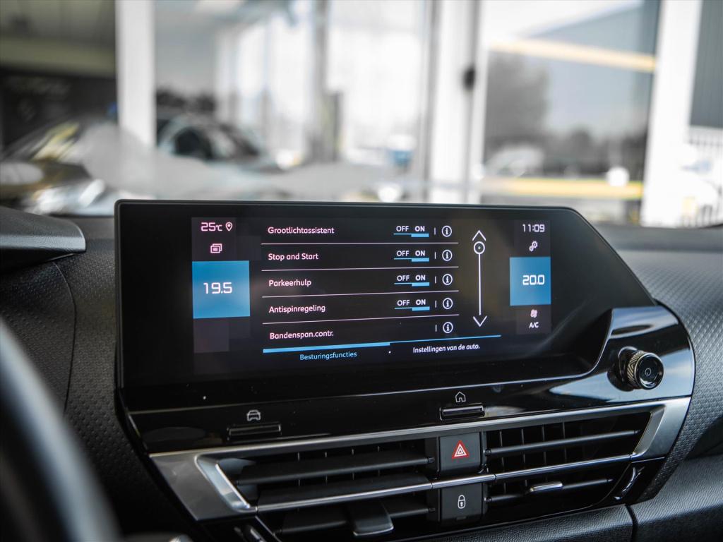 Citroen C4 1.2 puretech 130pk shine automaat | hud | camera | navigatie | p