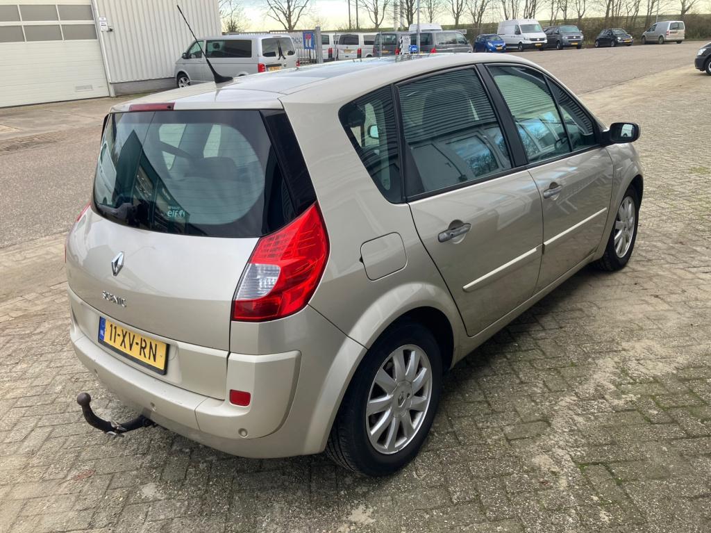 Renault Scenic 2.0-16v tech line navi.trekhaak