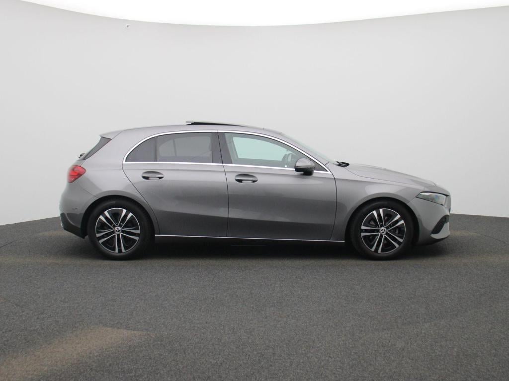 Mercedes-Benz A-Klasse 180 business line | automaat | panorama dak | leder 