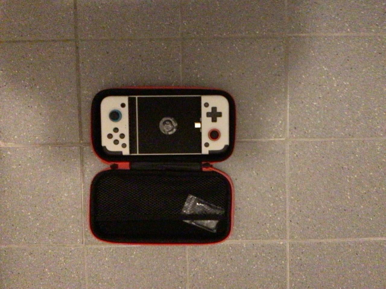 Mobile game controller.