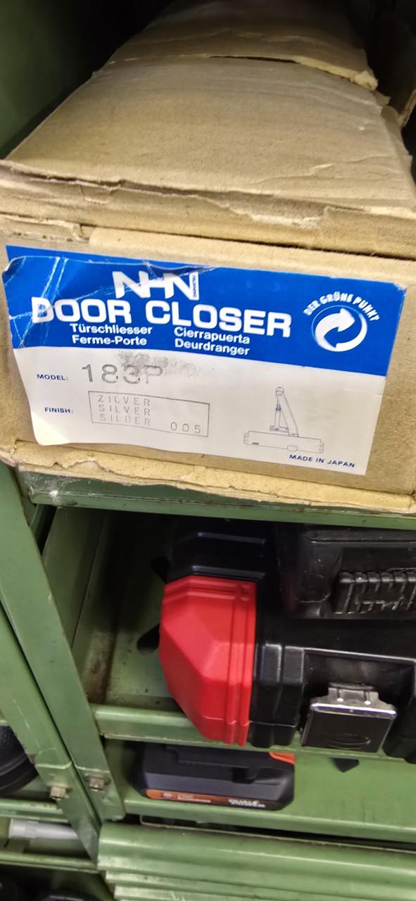Deurdranger nieuw in doos