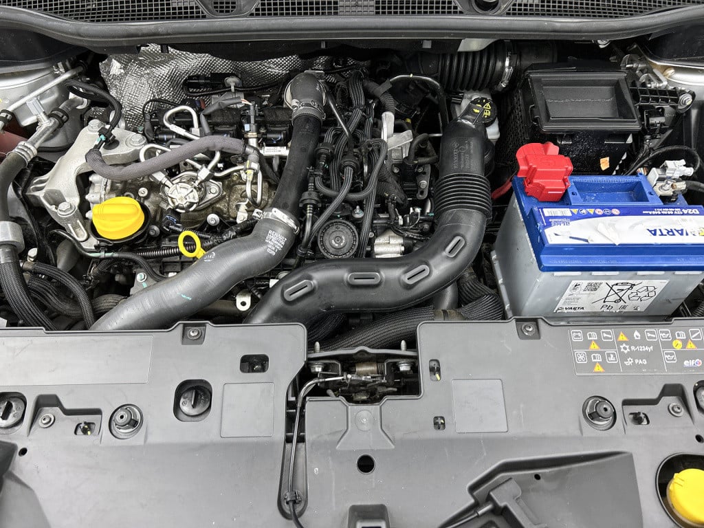 Renault Captur 1.3 tce intens / trekhaak / bose sound / camera / carplay-an