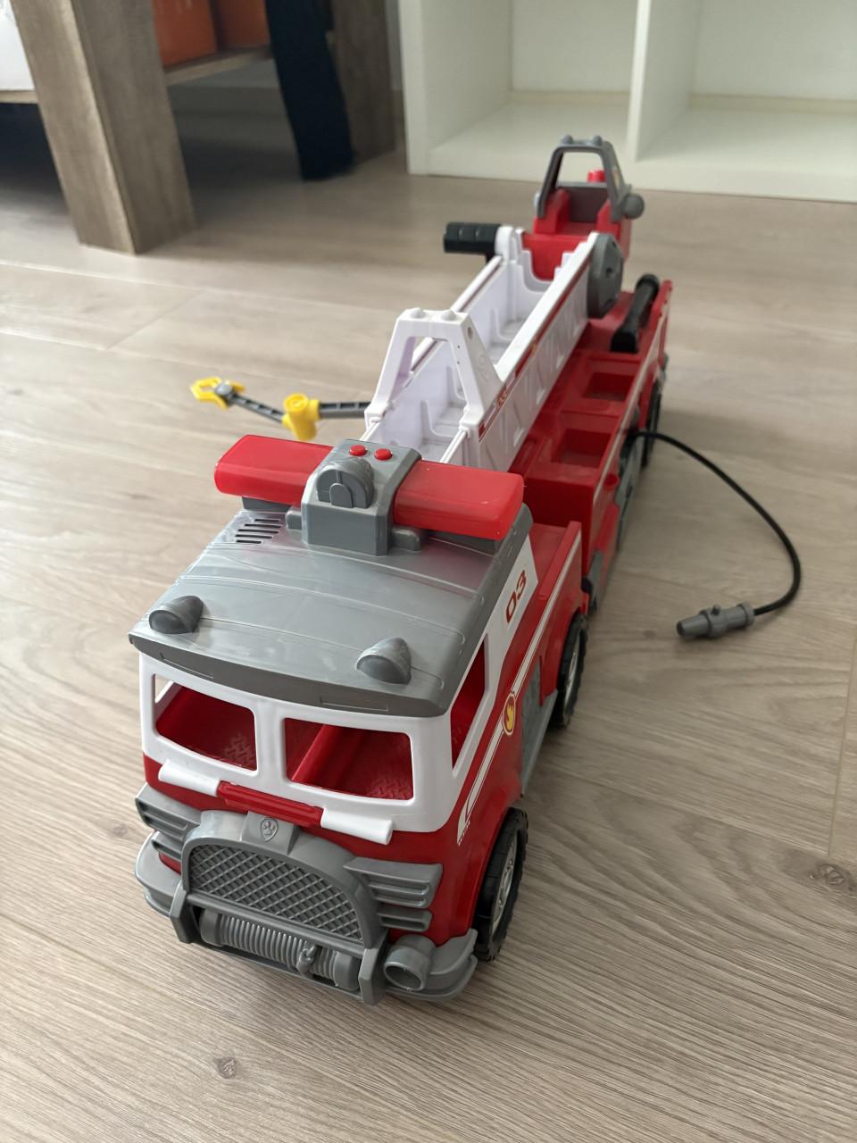 PAW Patrol Ultimate Rescue brandweerwagen