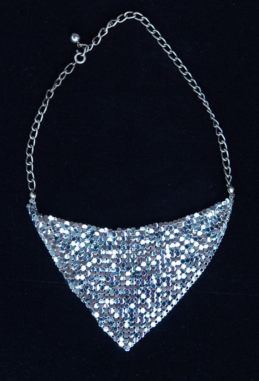 Zilverkleurige choker ketting, leuk voor feestdagen