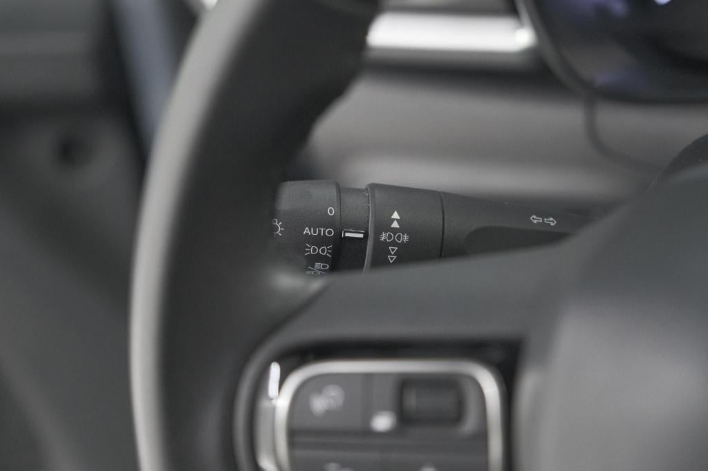 Citroen C3 puretech 110 max | keyless entry/start | camera | navigatie | pa