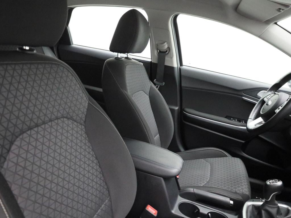 Kia Cee'd 1.0 t-gdi dynamicline | lmv | parkeer sensoren | lage km stand | 