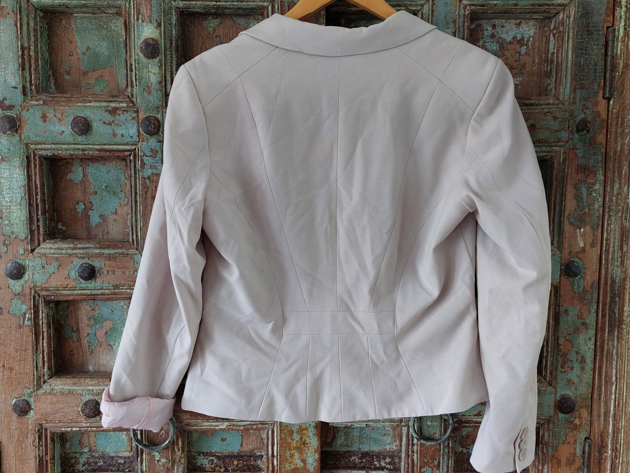 Nieuwe zandkleurige damesblazer H&M mt 42