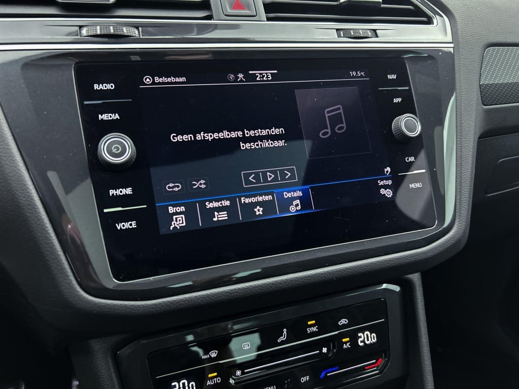 Volkswagen Tiguan 1.5 tsi r-line | automaat | lmv | panorama dak | climate 