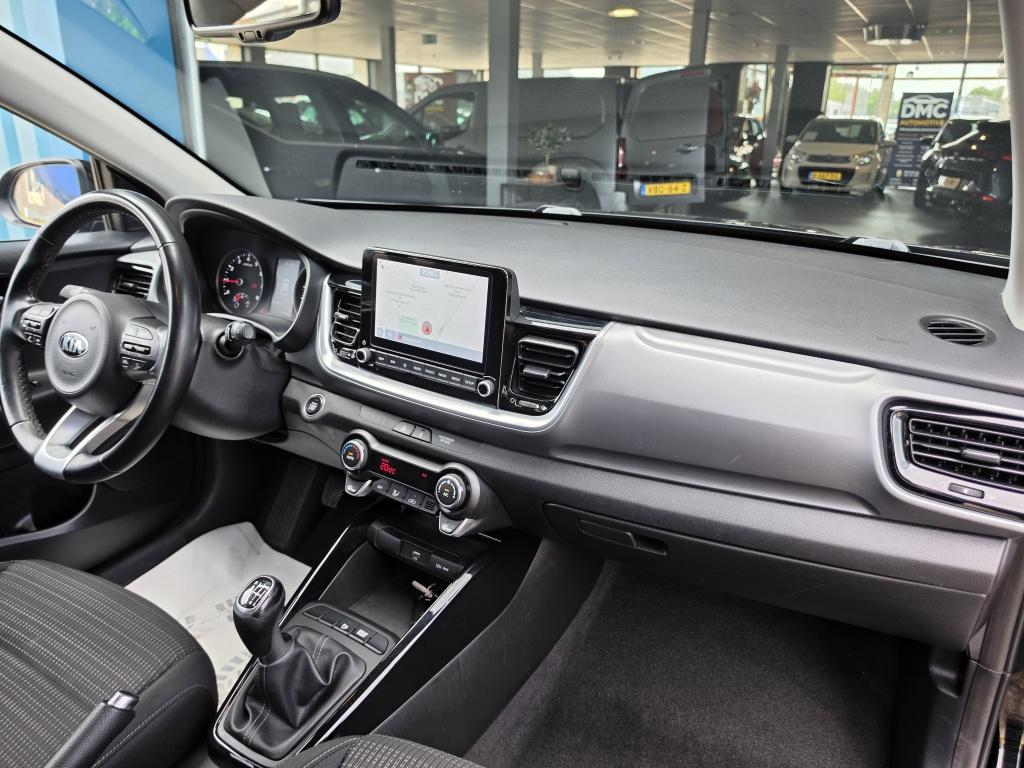 Kia Stonic 1.0 t-gdi mhev dyn+line | lane ass | cruise | clima | navi | lm