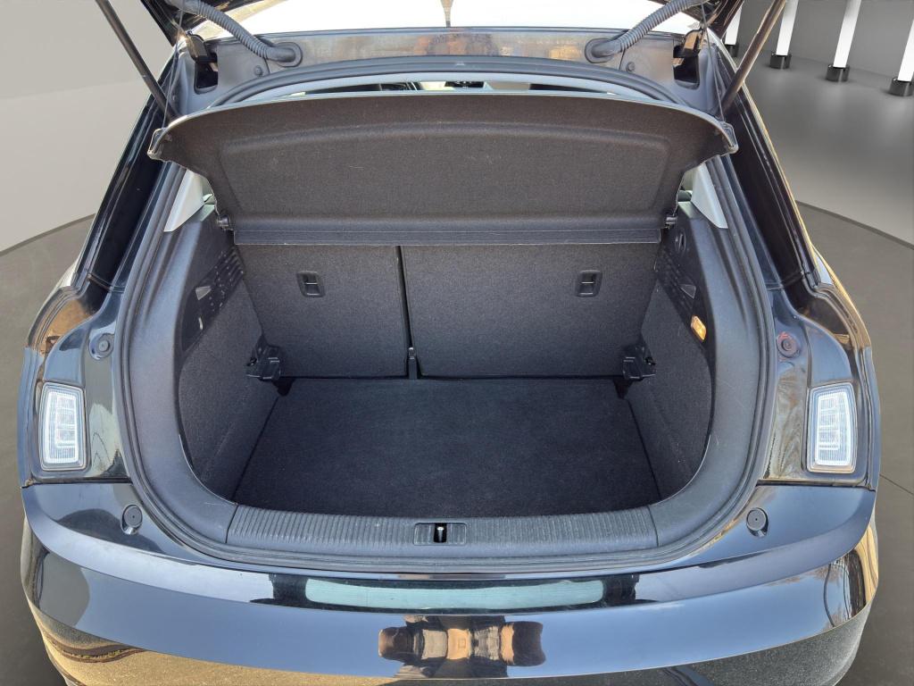 Audi A1 Sportback 1.0 tfsi s-line exterieur 5drs | navigatie | 17"| airco |