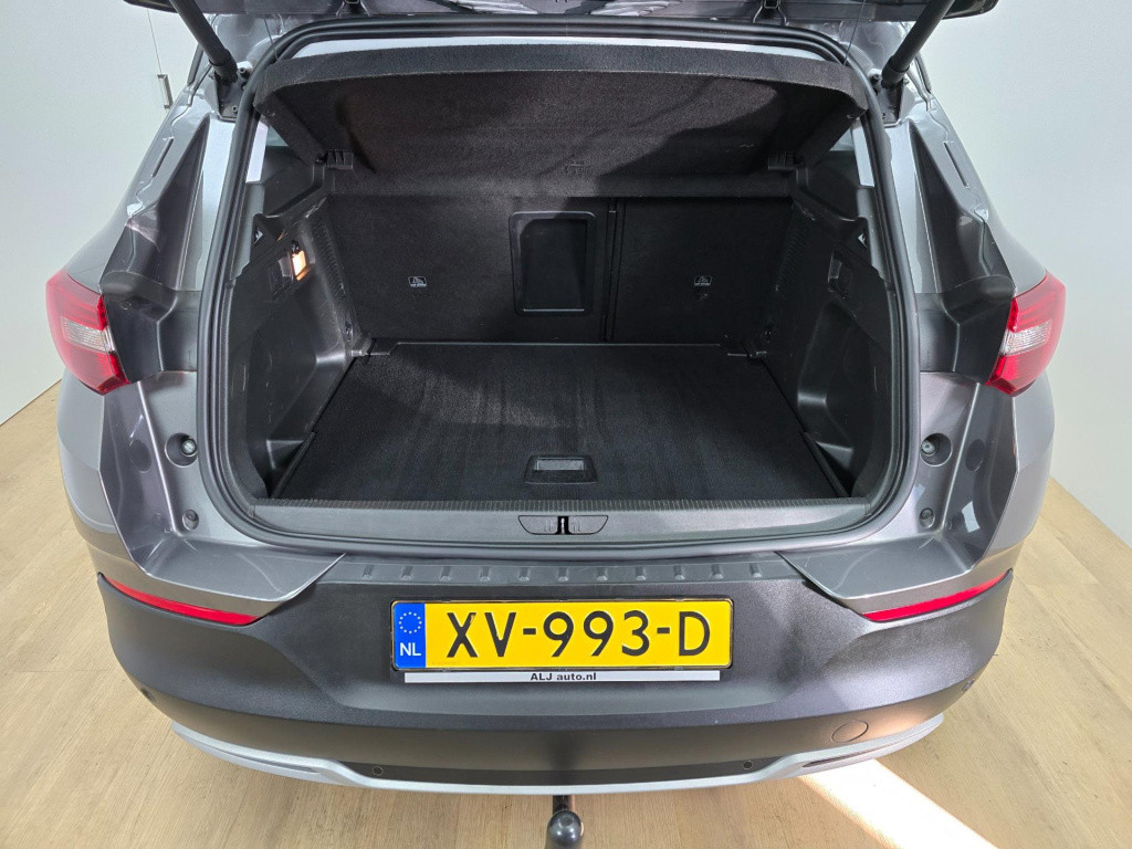 Opel Grandland X occasion met trekhaak en parkeercamera | tweedehands opel 