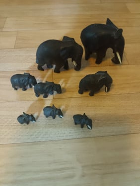 Kudde Zwarte Houten Olifanten
